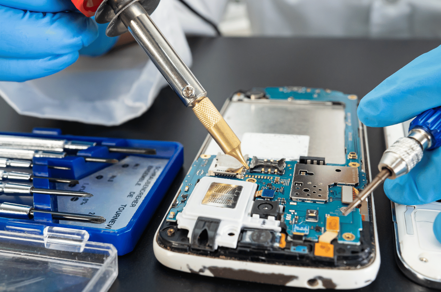 Electronics & Tech